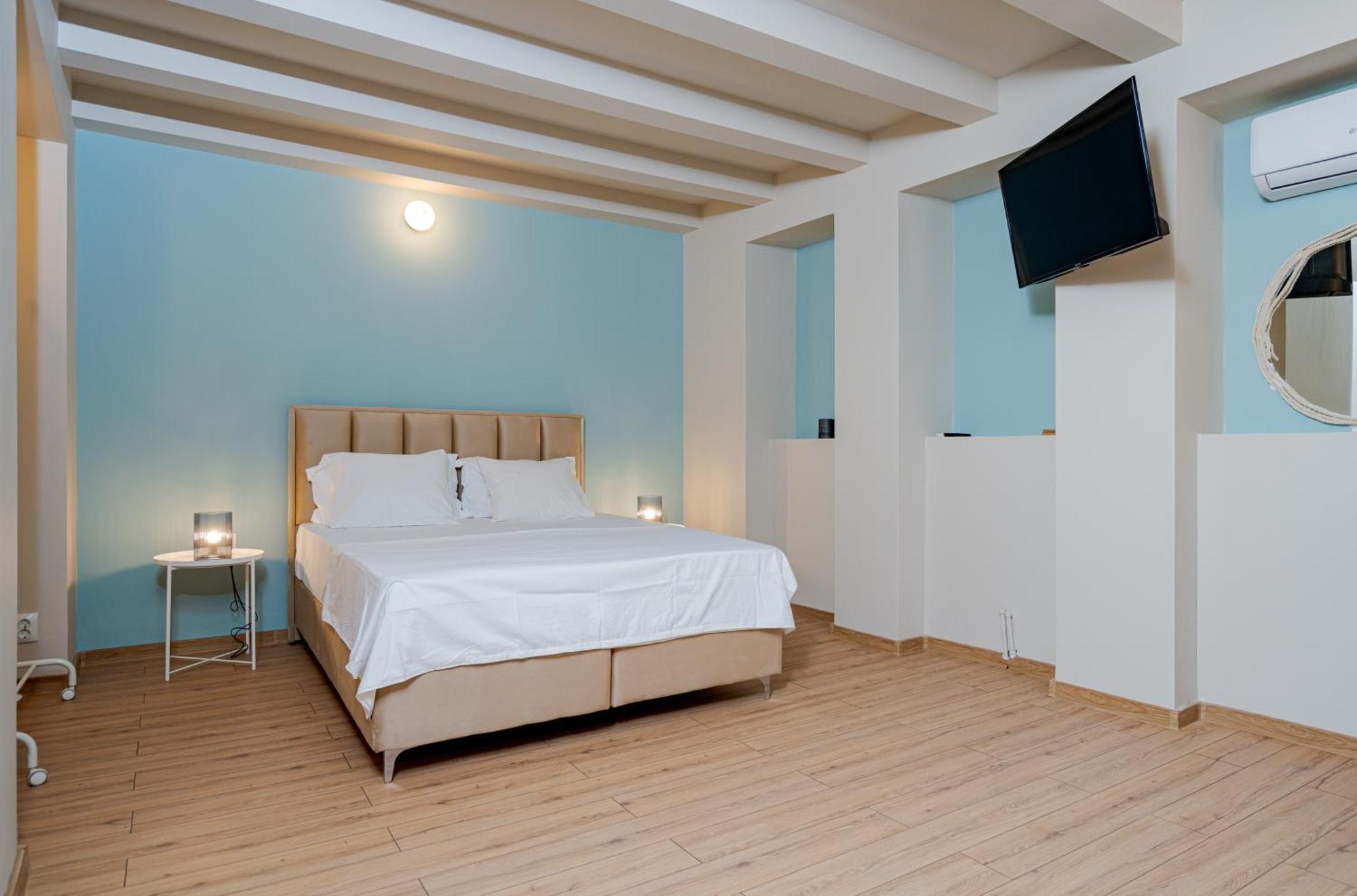 Romana Boutique Boekarest Buitenkant foto