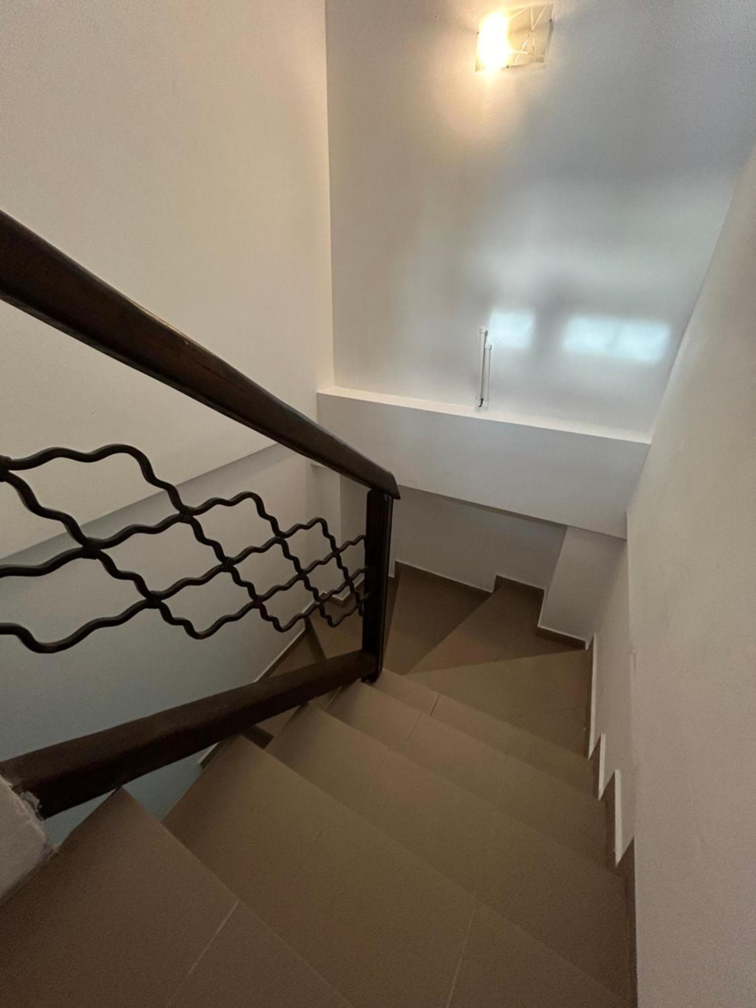 Romana Boutique Boekarest Buitenkant foto